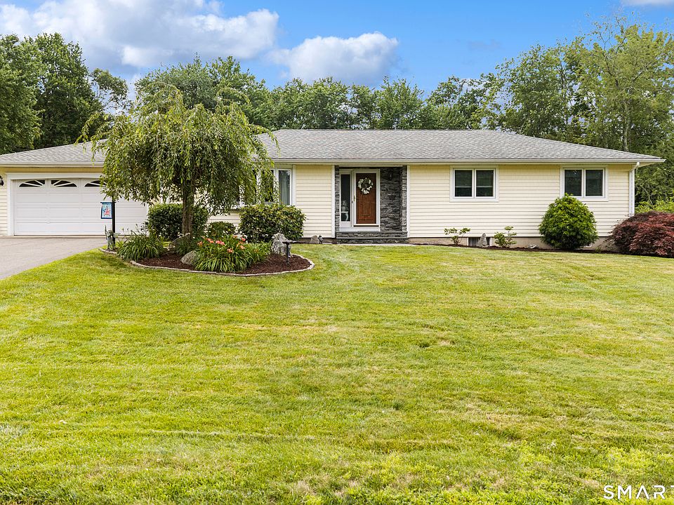 1st image of 8 Lindsley Drive