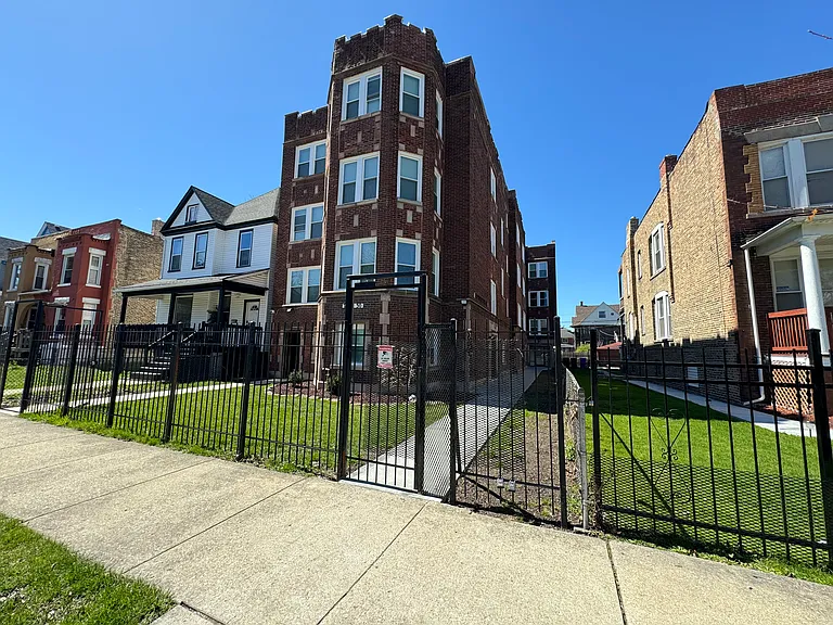 7730 S Lowe Ave #1W — Photo 1