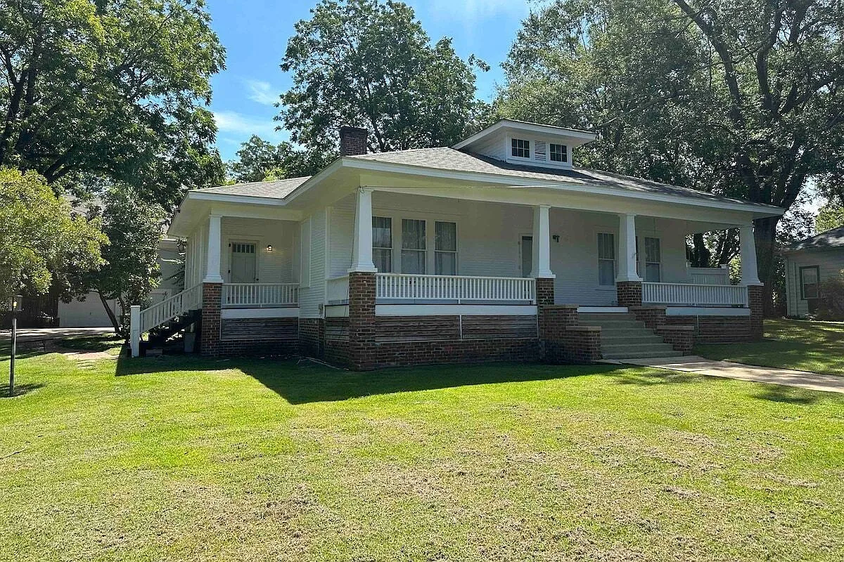 2 bed, 2.5 bath, $3,000 — Photo 1
