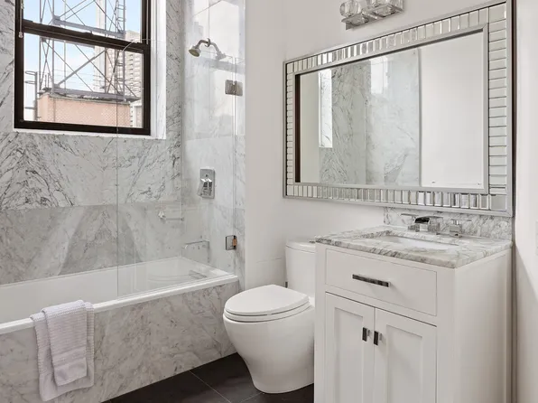 1 Hudson Street 9 image 11 of 12