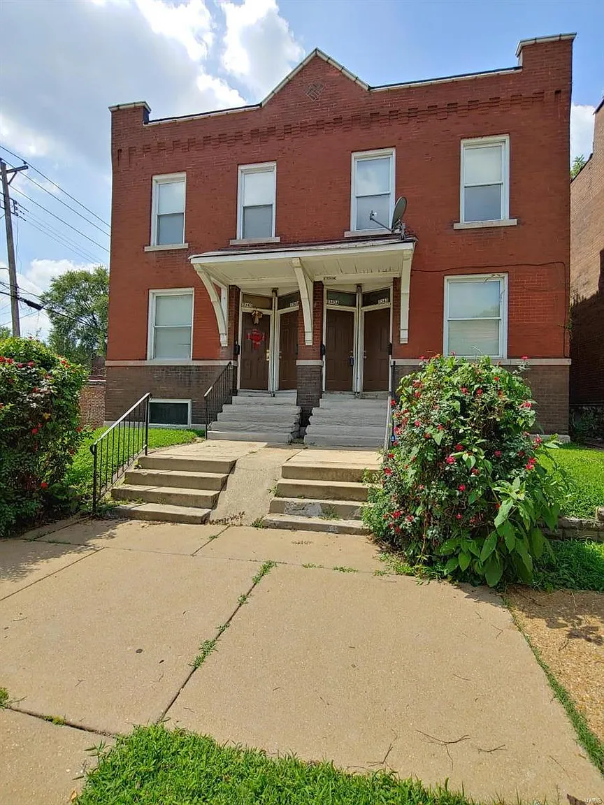 3343-3345 Virginia Ave photo 1