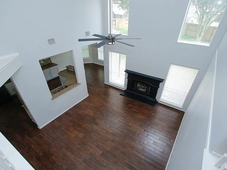 10314 Cliff Haven Ct — Photo 30