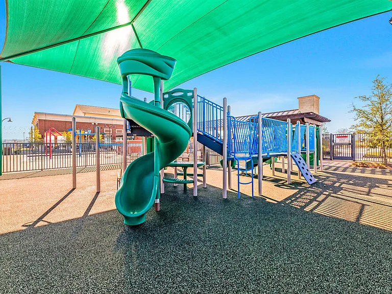 1422 Greenbelt Dr — Photo 46