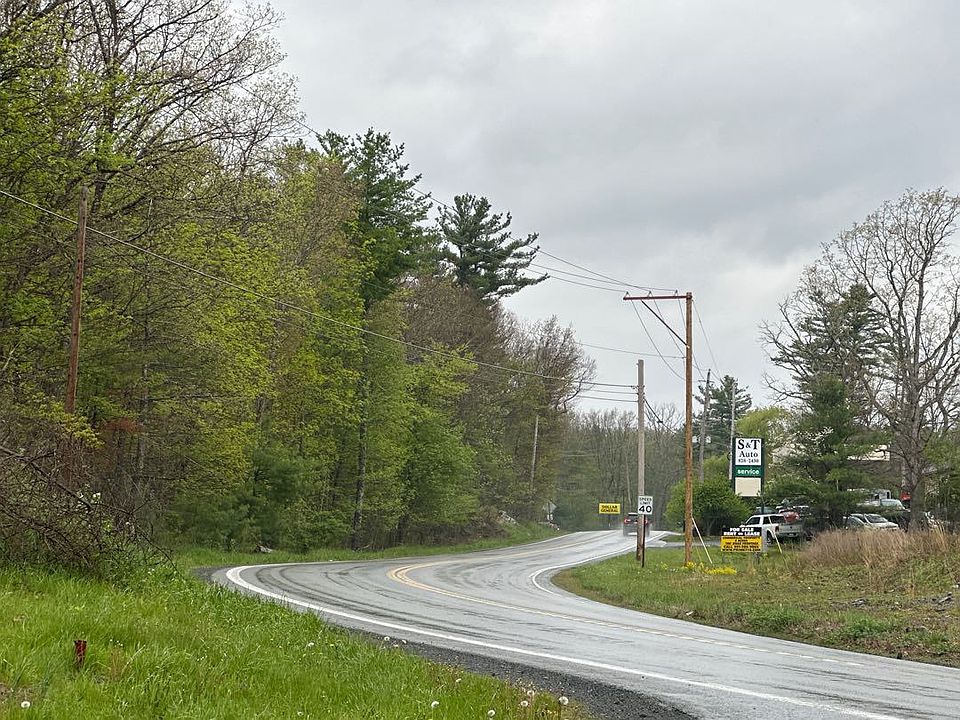2nd image of 100 Rock Rd