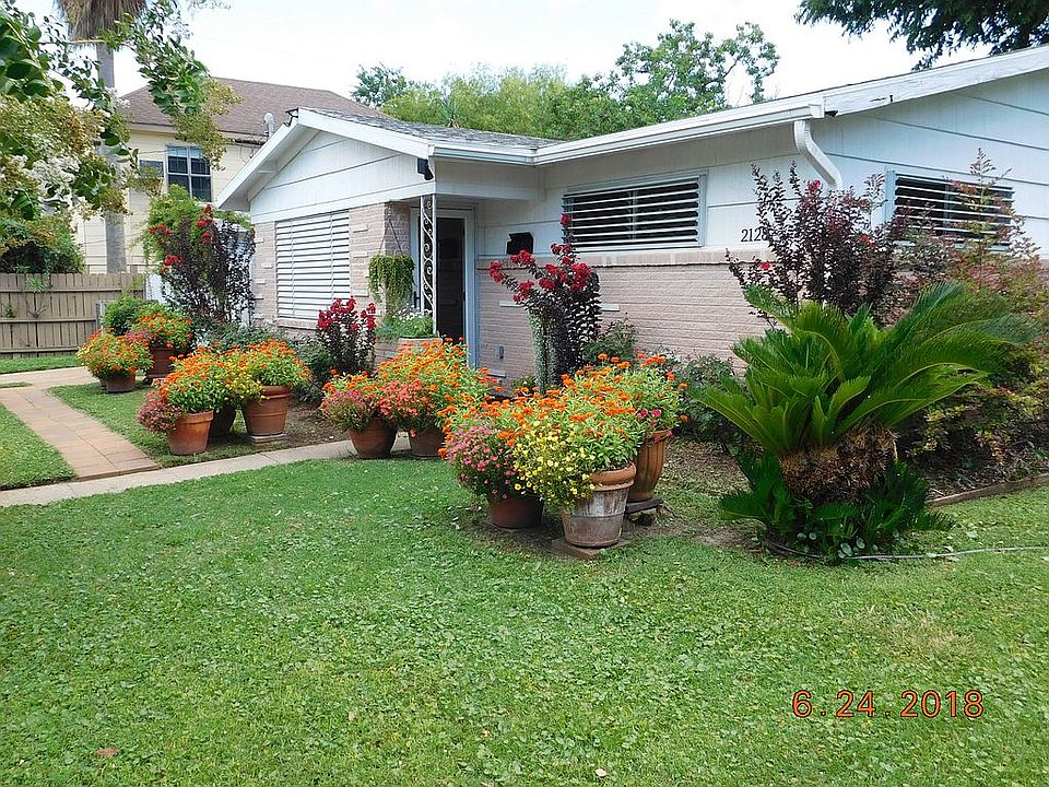 1st image of 2128 52nd St