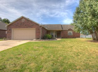 8217 E Norman St, Broken Arrow, OK 74014