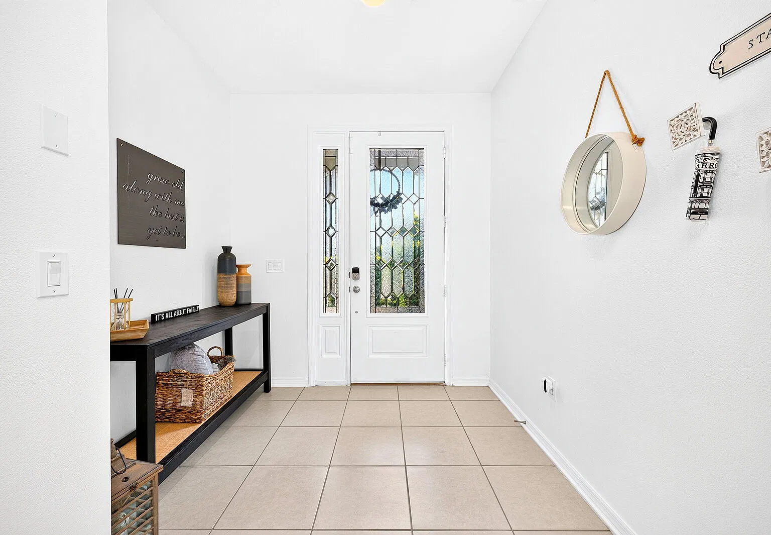 4 bed, 3.5 bath, 2919 sqft, $3,400 — Photo 4