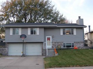 4326 Palamino Rd, Kearney, NE 68845