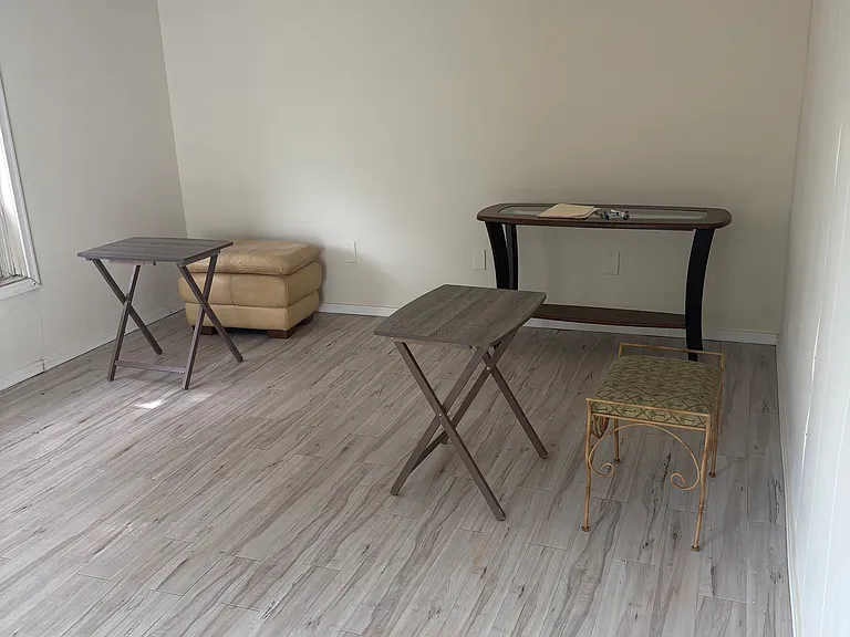 311 Forest Ave — Photo 2