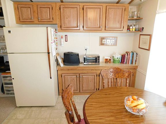 5th image of 307 Mels Dr