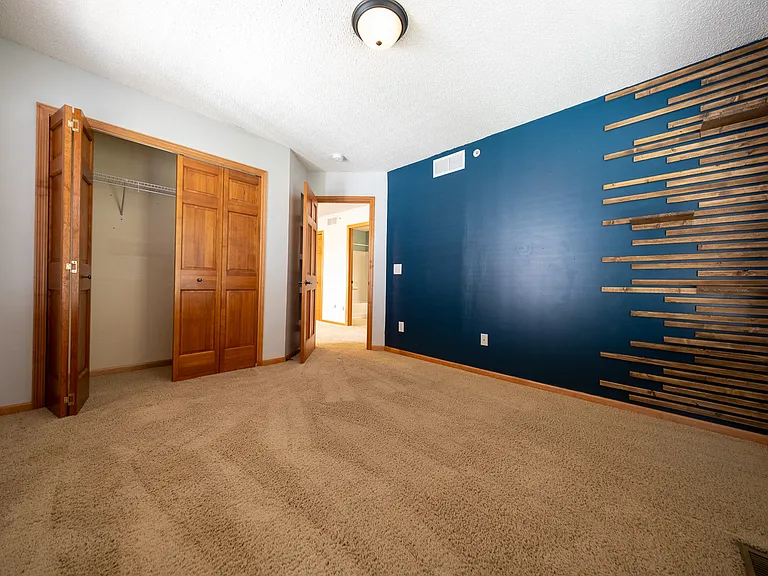 10930 Fergus St NE #F — Photo 18