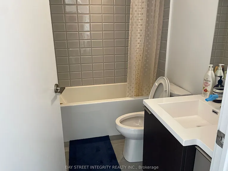 203 College St #2803 — Photo 7