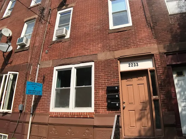 2233 S 15th St #1, Philadelphia, PA 19145