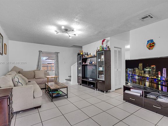 3rd image of 4522 NW 194th St