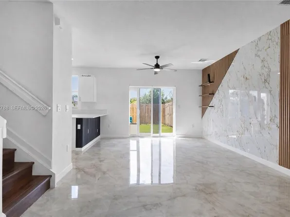 11968 NW 46th St, Pompano Beach, FL 33076