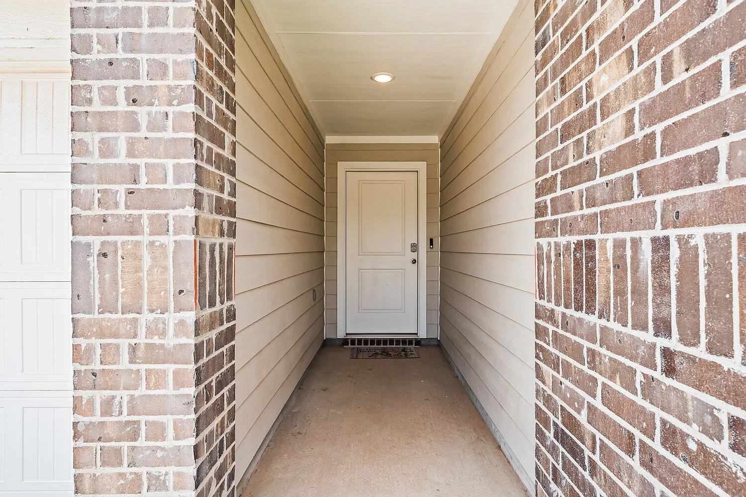 4 bed, 2.0 bath, 1778 sqft, $2,150 — Photo 3