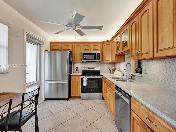 2nd image of 1025 SE 2nd Ave APT 208