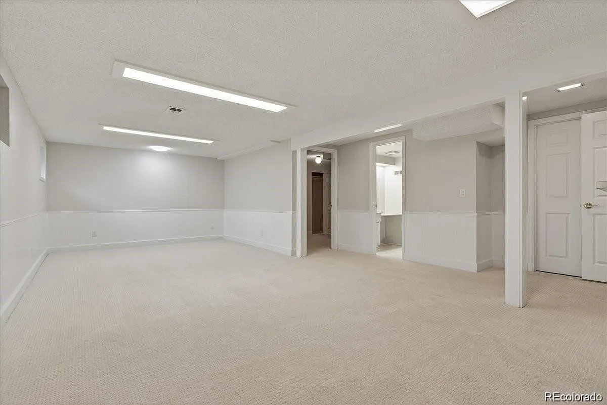 4 bed, 3.0 bath, 2971 sqft, $3,500 — Photo 4