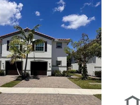 6835 Broadwater Ln, Lake Worth, FL 33467