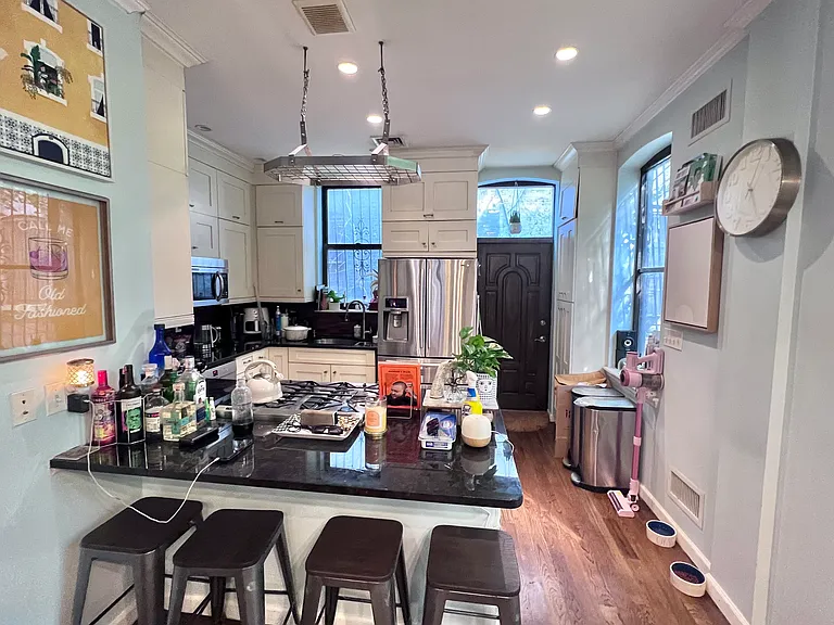 2 Sylvan Ct #1 — Photo 3