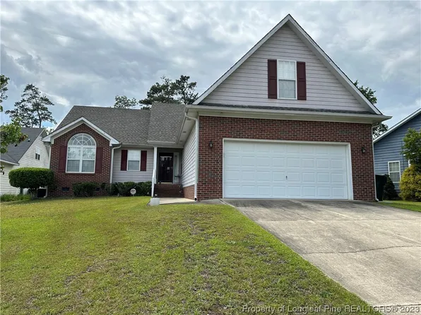 908 Old Hunt Pl, Fayetteville, NC 28314