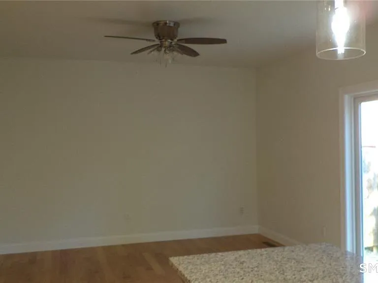 33 Maple Ave #B — Photo 11