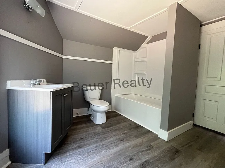 58 E Main St — Photo 25
