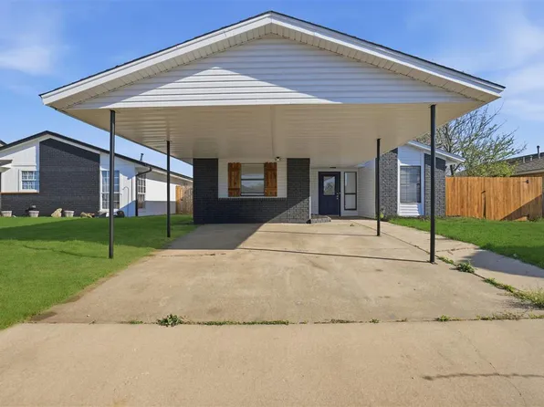 3811 SW Hickory Ln, Lawton, OK 73505