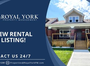 1439 Benjamin Ave #1, Windsor, ON N8X4N2