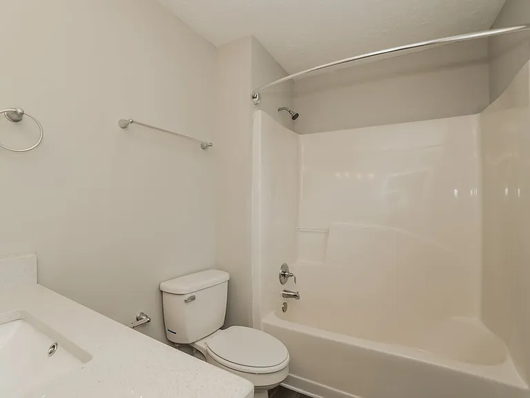 104 Rockefeller Ln — Photo 13