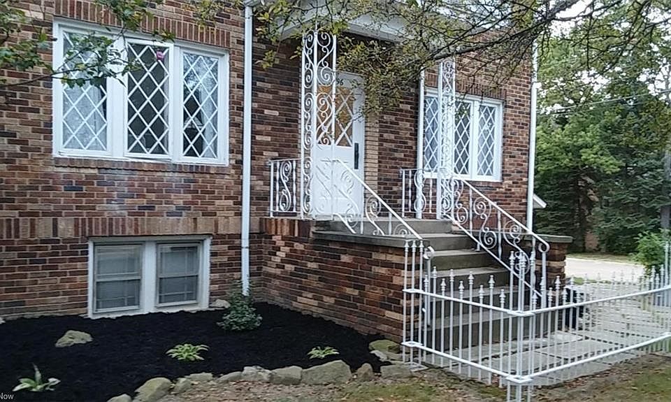 1796 25th St Cuyahoga Falls OH Zillow