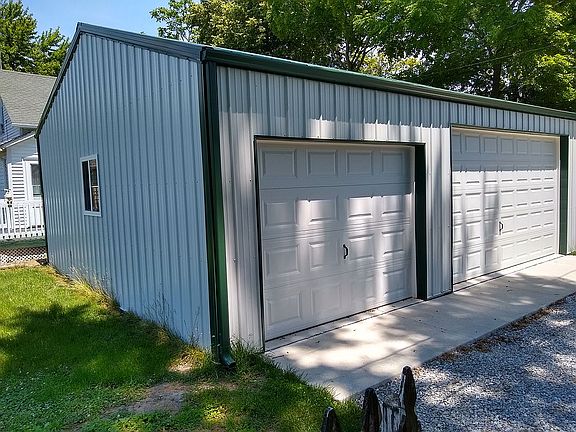 Detached garage 24x30