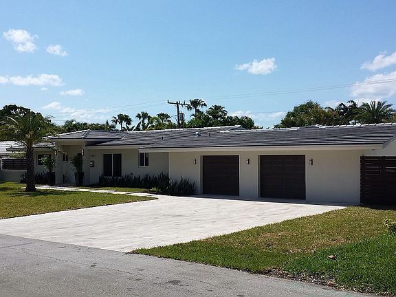 4th image of 2600 NE 29th Ct