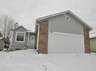 3587 SW Willow Brook Ln, Topeka, KS 66614