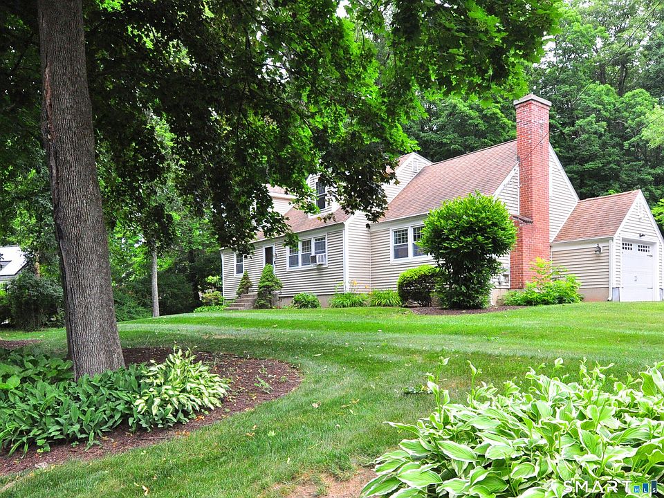 1st image of 27 Ledgewood Drive
