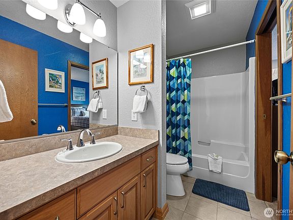 5th image of 100 Lake Chelan Shores Drive #11-3