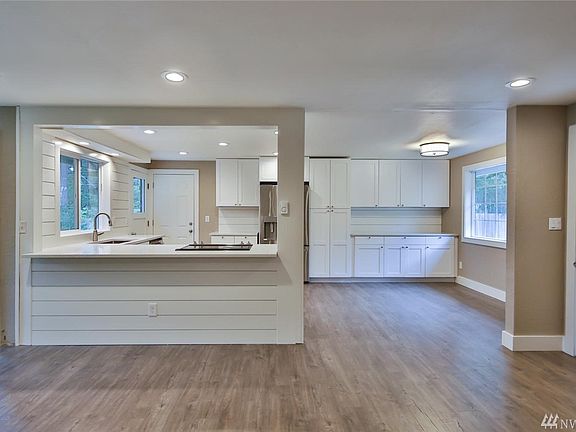 5th image of 13502 108th Avenue Ct NW