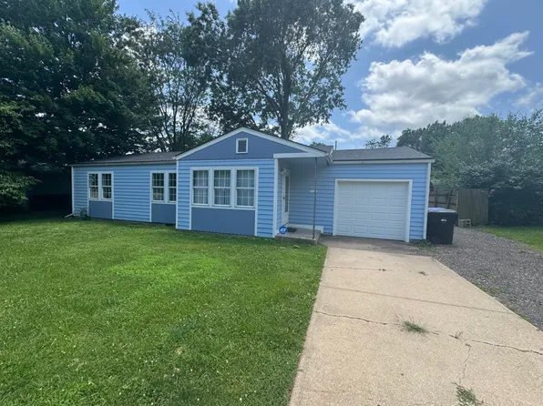 4839 SW 18th St, Topeka, KS 66604