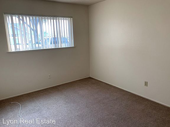 4th image of 1275 E Oak Avenue B #6854392