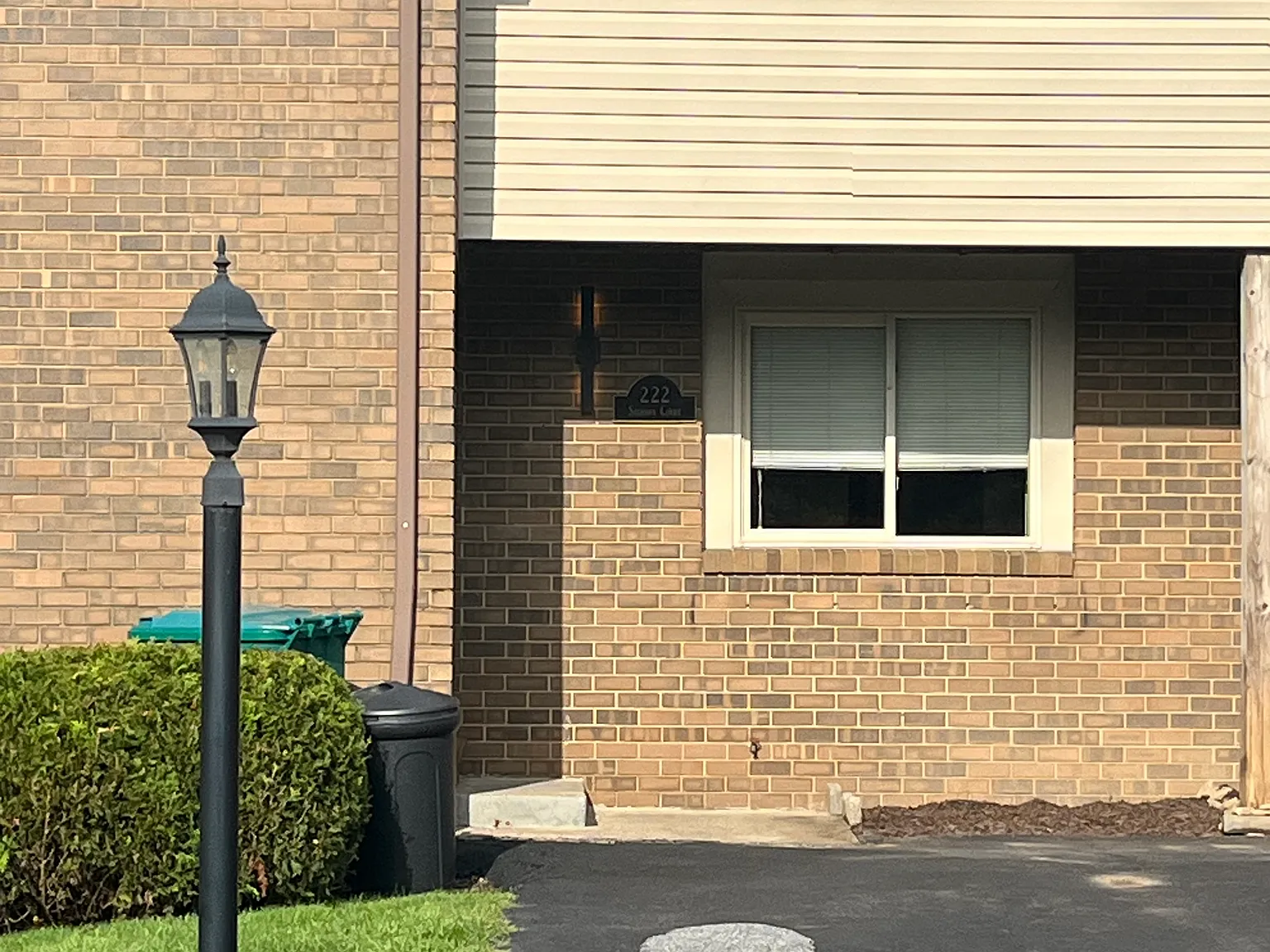 3 bed, 2.5 bath, $1,750 — Photo 2