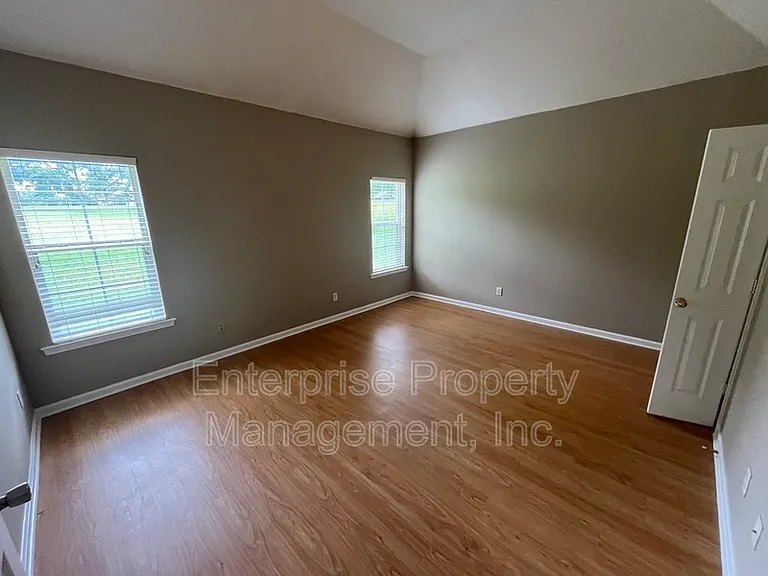 5236 Laurelhome Cv — Photo 15
