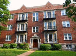 7515 Parkdale Ave, Clayton, MO 63105