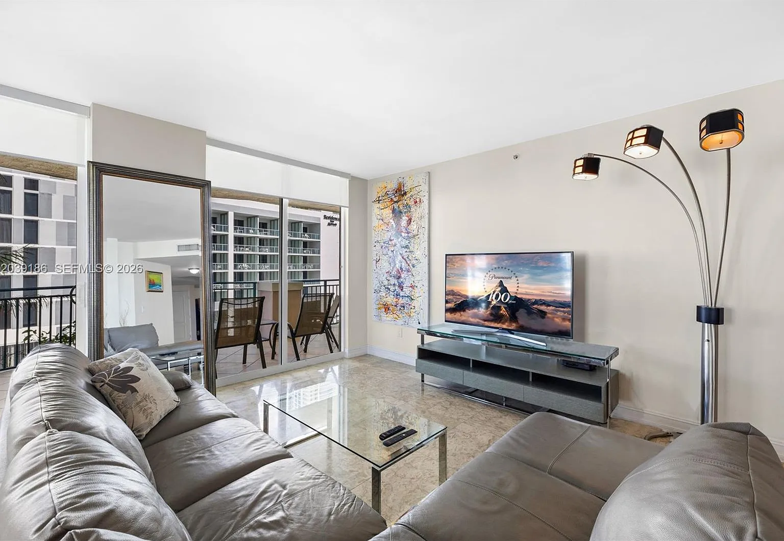 King David Of Sunny Isles — Photo 4