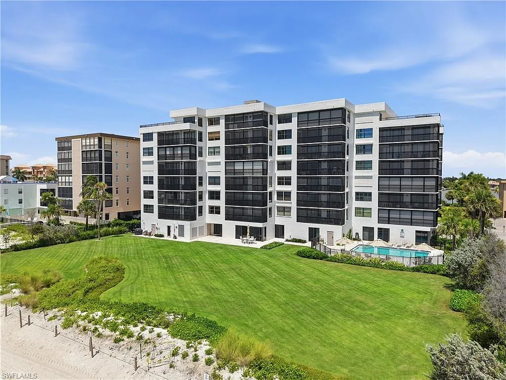 2 bed, 2.0 bath, 1530 sqft, $16,000 — Photo 3