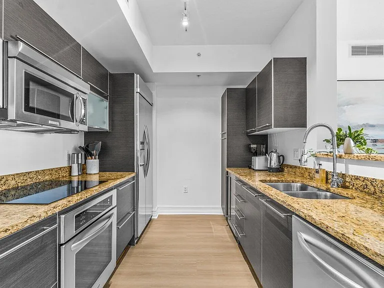 550 Okeechobee Blvd #1508 — Photo 20