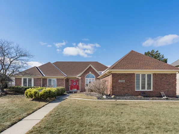 41799 Plumtree Dr, Sterling Heights, MI 48314