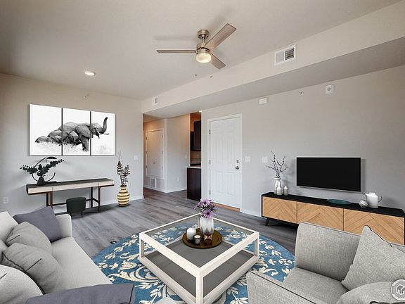 2nd image of 610 Cedar St #3