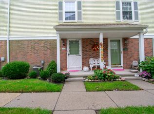 24616 Spring Ln, Harrison Twp, MI 48045