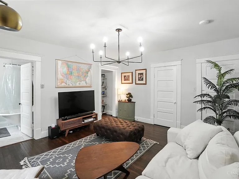 3243 Bach Ave #1 — Photo 2
