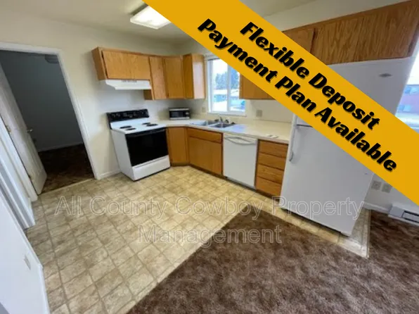 509 E Curtis St APT 201, Laramie, WY 82072